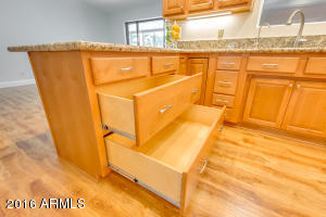 335 E Paradise Ln, Phoenix, AZ 85022 photo 34