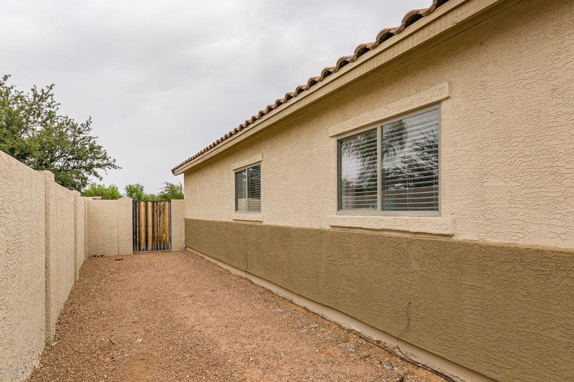 8518 E Meseto Ave, Mesa, AZ 85209 photo 3
