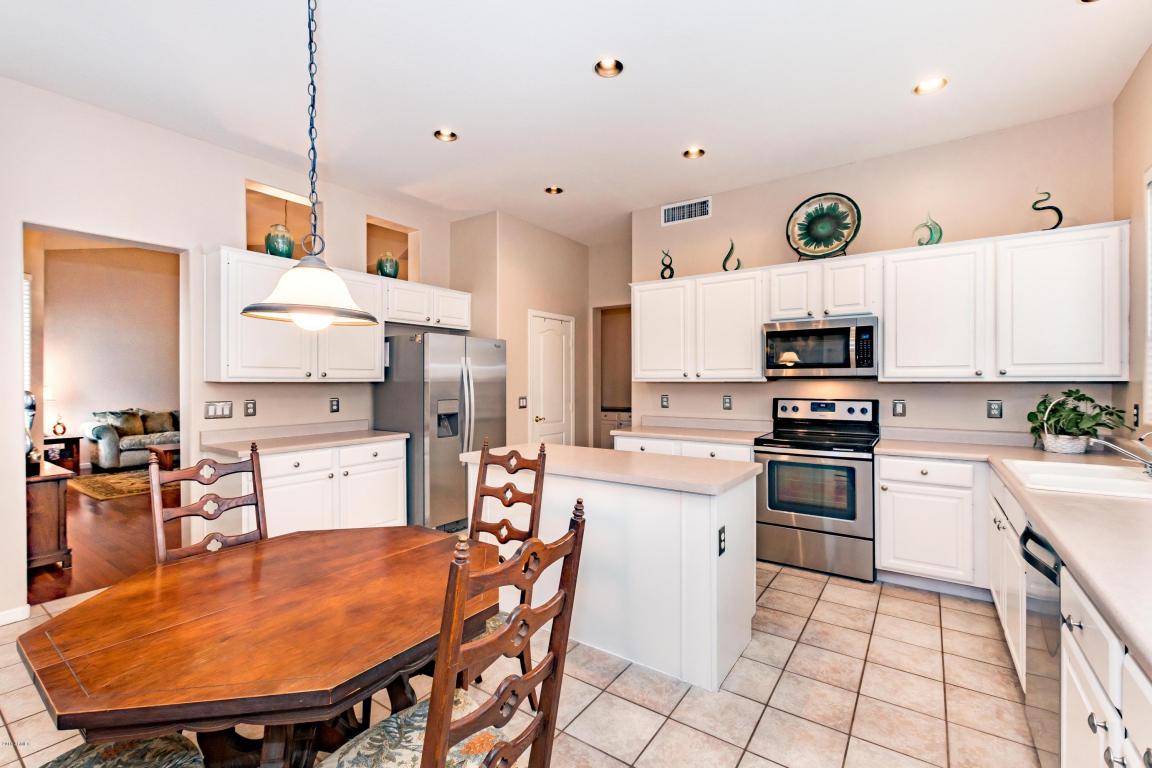1172 W Windhaven Ave, Gilbert, AZ 85233 photo 3