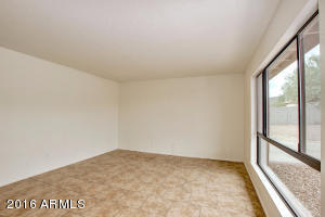 1750 E Desert Dr, Phoenix, AZ 85042 photo 7