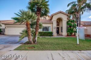2237 E Beachcomber Dr, Gilbert, AZ 85234 photo 1