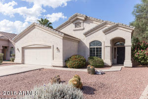 774 E Stottler Dr, Gilbert, AZ 85296 photo 1