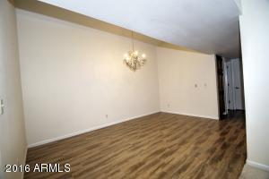 1619 E Cactus Wren Dr, Phoenix, AZ 85020 photo 8