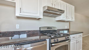 1839 E Lynne Ln, Phoenix, AZ 85042 photo 8