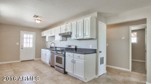 1839 E Lynne Ln, Phoenix, AZ 85042 photo 6