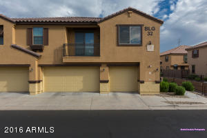 2962 E Donner Dr, Phoenix, AZ 85042 photo 1