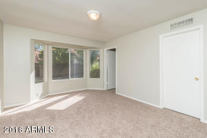 425 W Smoke Tree Rd, Gilbert, AZ 85233 photo 9