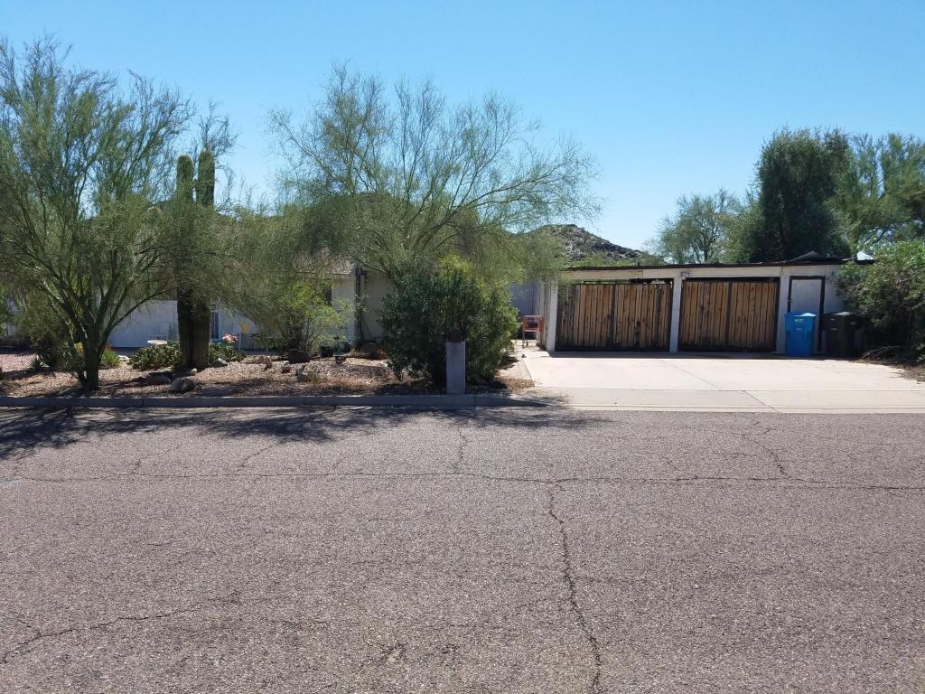 1833 E Ronald Rd, Phoenix, AZ 85022 photo 1