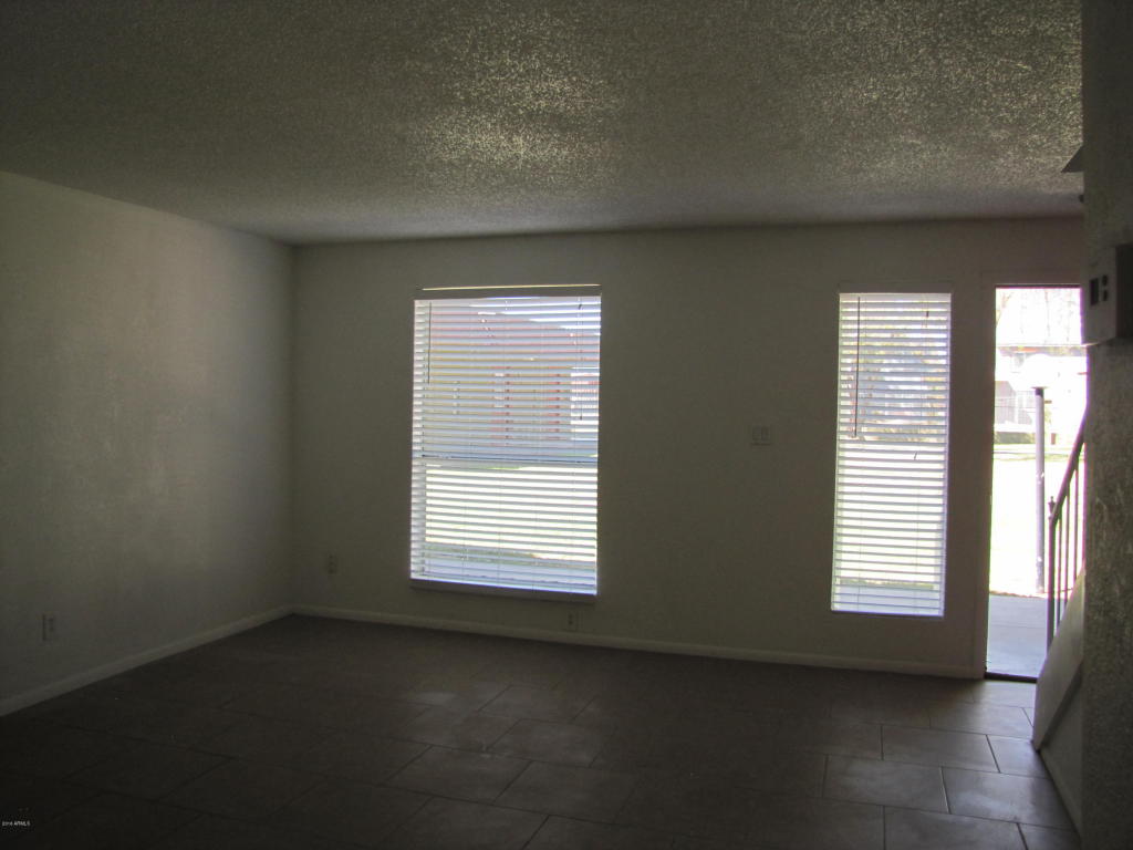 4615 N 39th Ave #9, Phoenix, AZ 85019 photo 2