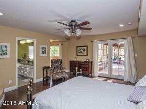 5526 E Camelhill Rd, Phoenix, AZ 85018 photo 13