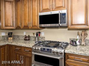 5526 E Camelhill Rd, Phoenix, AZ 85018 photo 9