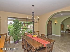 5526 E Camelhill Rd, Phoenix, AZ 85018 photo 5
