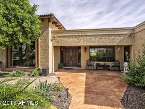 5526 E Camelhill Rd, Phoenix, AZ 85018 photo 2