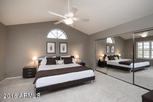 3320 E Topeka Dr, Phoenix, AZ 85050 photo 10