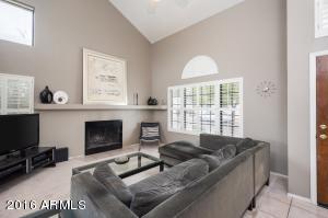 3320 E Topeka Dr, Phoenix, AZ 85050 photo 3