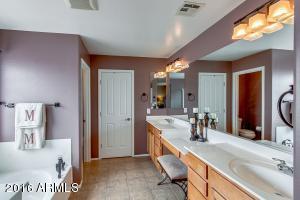 3887 E Waite Ln, Gilbert, AZ 85295 photo 23