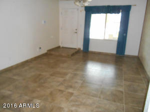 3213 Emerald Cir, Mesa, AZ 85204 photo 3