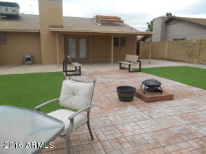 3213 Emerald Cir, Mesa, AZ 85204 photo 2