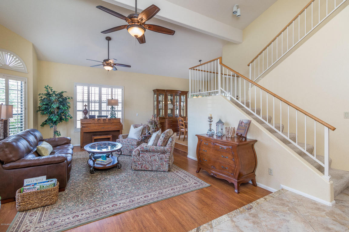 1107 W Iris Dr, Gilbert, AZ 85233 photo 6