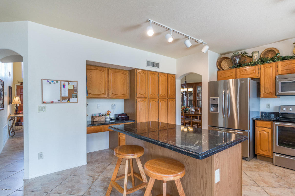 1107 W Iris Dr, Gilbert, AZ 85233 photo 10