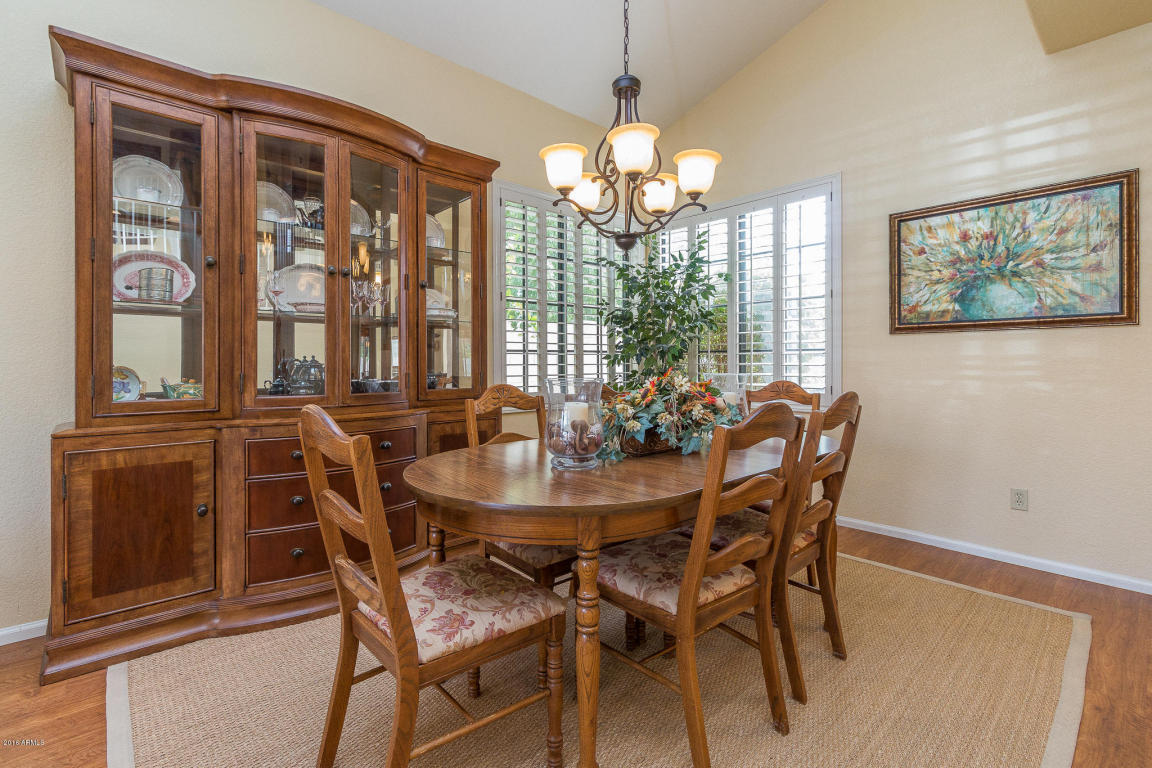 1107 W Iris Dr, Gilbert, AZ 85233 photo 8