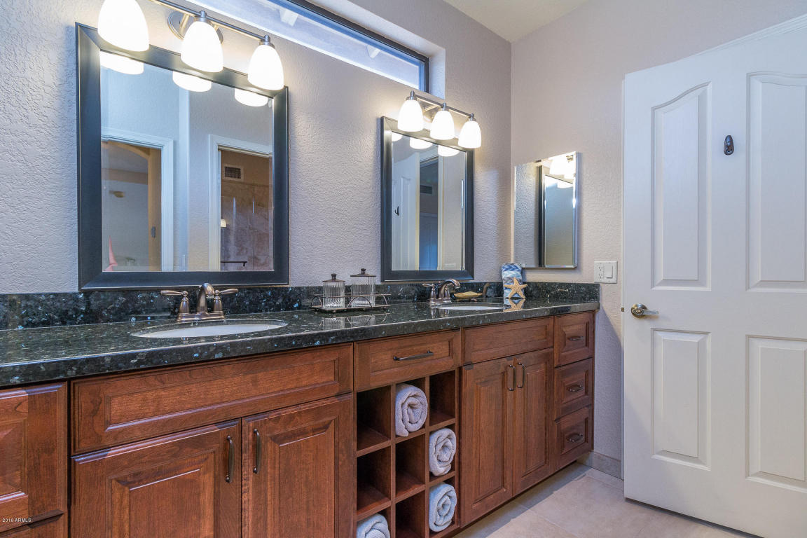 1107 W Iris Dr, Gilbert, AZ 85233 photo 24