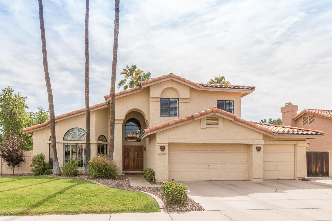 1107 W Iris Dr, Gilbert, AZ 85233 photo 1