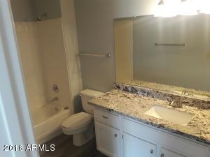 6154 W Echo Ln, Glendale, AZ 85302 photo 8