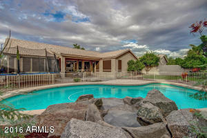 731 W Merrill Ave, Gilbert, AZ 85233 photo 2