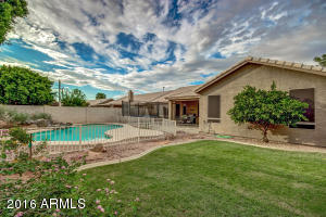 731 W Merrill Ave, Gilbert, AZ 85233 photo 1
