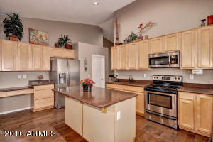 731 W Merrill Ave, Gilbert, AZ 85233 photo 5