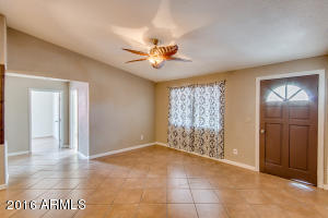 7014 W Earll Dr, Phoenix, AZ 85033 photo 8