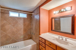 7014 W Earll Dr, Phoenix, AZ 85033 photo 23