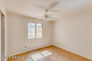 7014 W Earll Dr, Phoenix, AZ 85033 photo 27