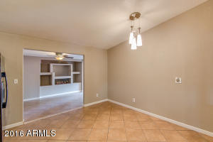 7014 W Earll Dr, Phoenix, AZ 85033 photo 11