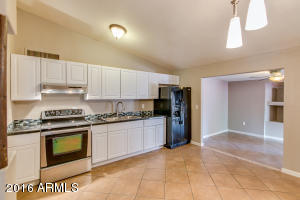 7014 W Earll Dr, Phoenix, AZ 85033 photo 10