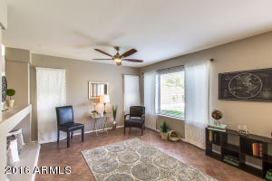 3216 E Laurel Ln, Phoenix, AZ 85028 photo 12