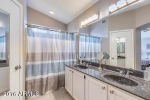 3216 E Laurel Ln, Phoenix, AZ 85028 photo 29
