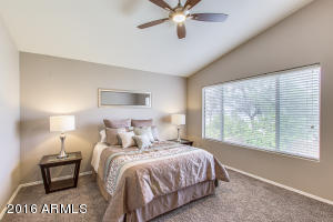 3216 E Laurel Ln, Phoenix, AZ 85028 photo 24