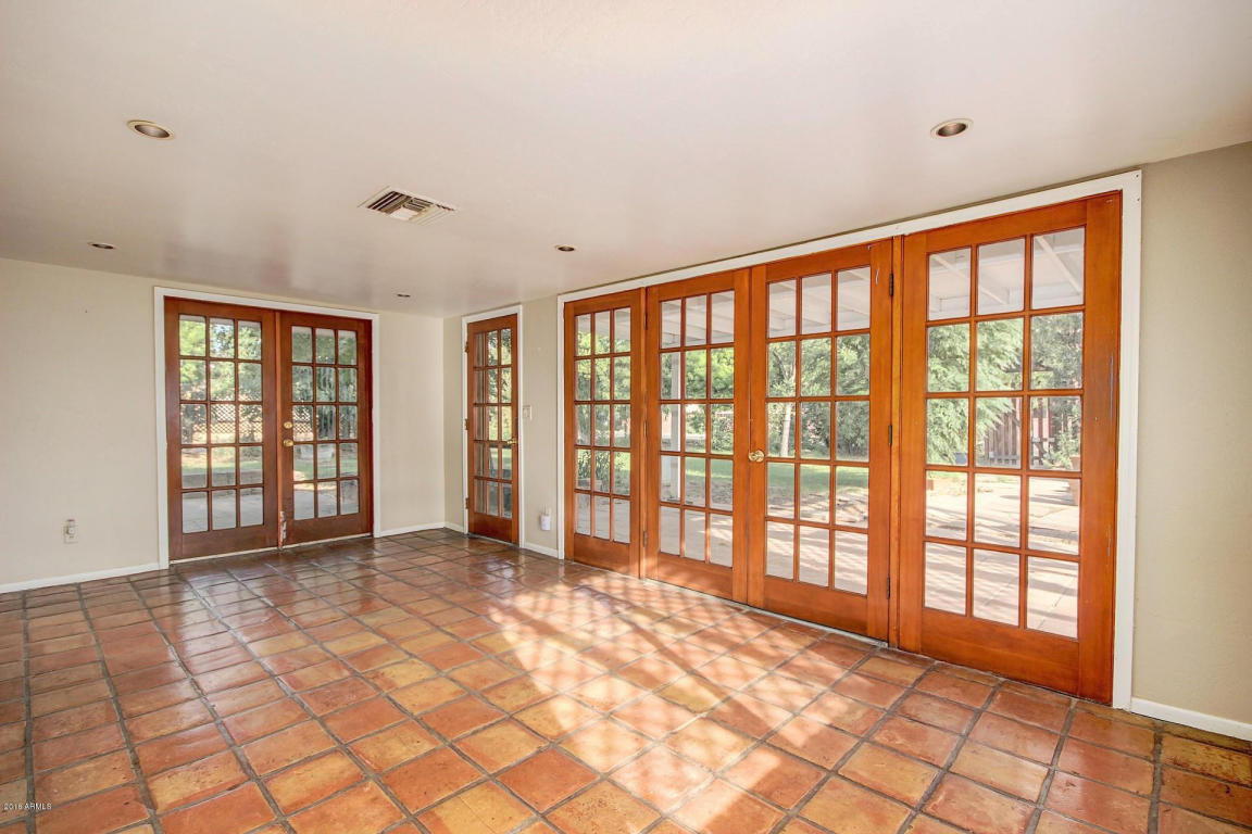 1049 E Spence Ave, Tempe, AZ 85281 photo 9