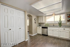 230 E Kroll Dr, Gilbert, AZ 85234 photo 6