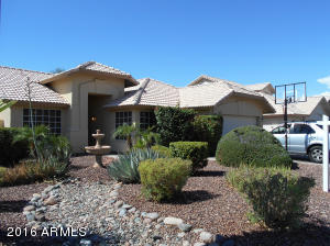 820 N Pheasant Dr, Gilbert, AZ 85234 photo 2