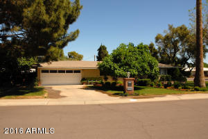 312 E Harmont Dr, Phoenix, AZ 85020 photo 1