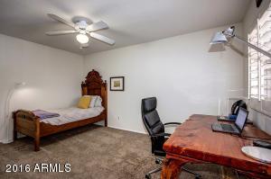 201 E Paradise Ln, Phoenix, AZ 85022 photo 12