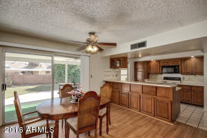 1915 E Flynn Ln, Phoenix, AZ 85016 photo 13