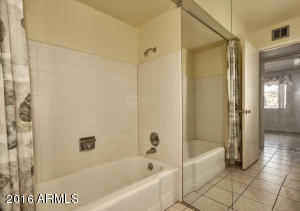 1915 E Flynn Ln, Phoenix, AZ 85016 photo 15