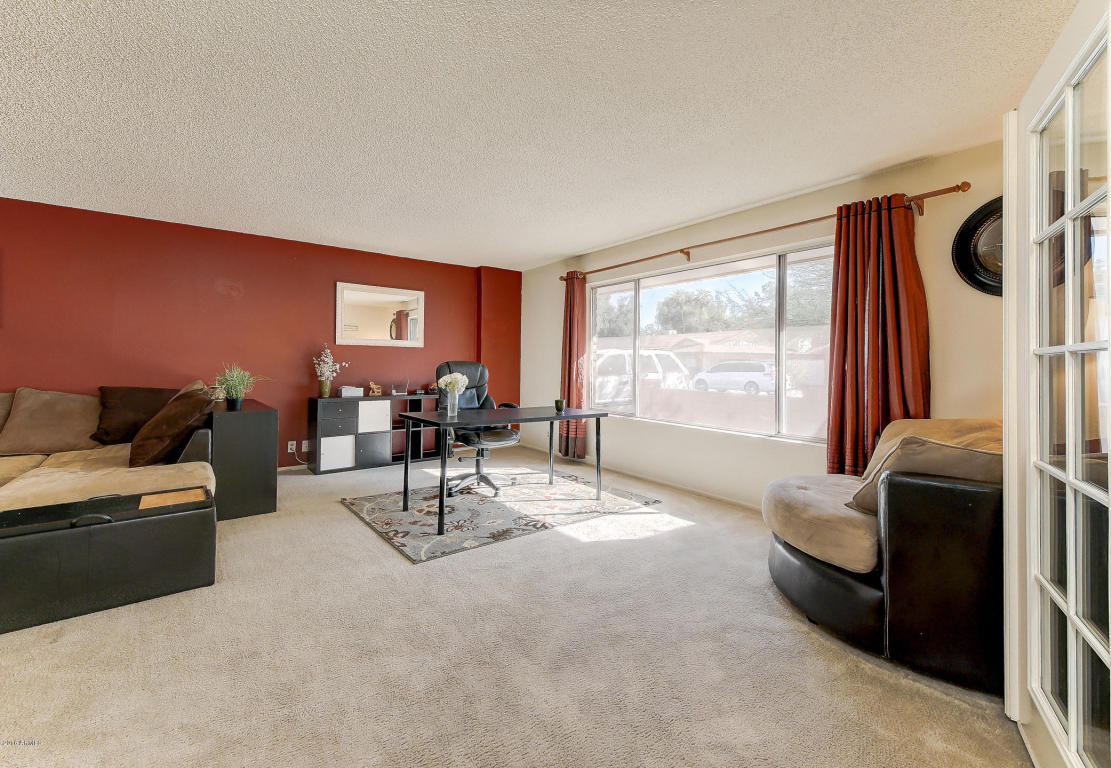 526 S Clearview Ave, Mesa, AZ 85208 photo 8