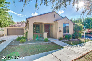 2967 E Camellia Dr, Gilbert, AZ 85296 photo 2