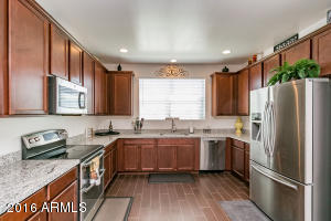 4211 E Pony Ln, Gilbert, AZ 85298 photo 3