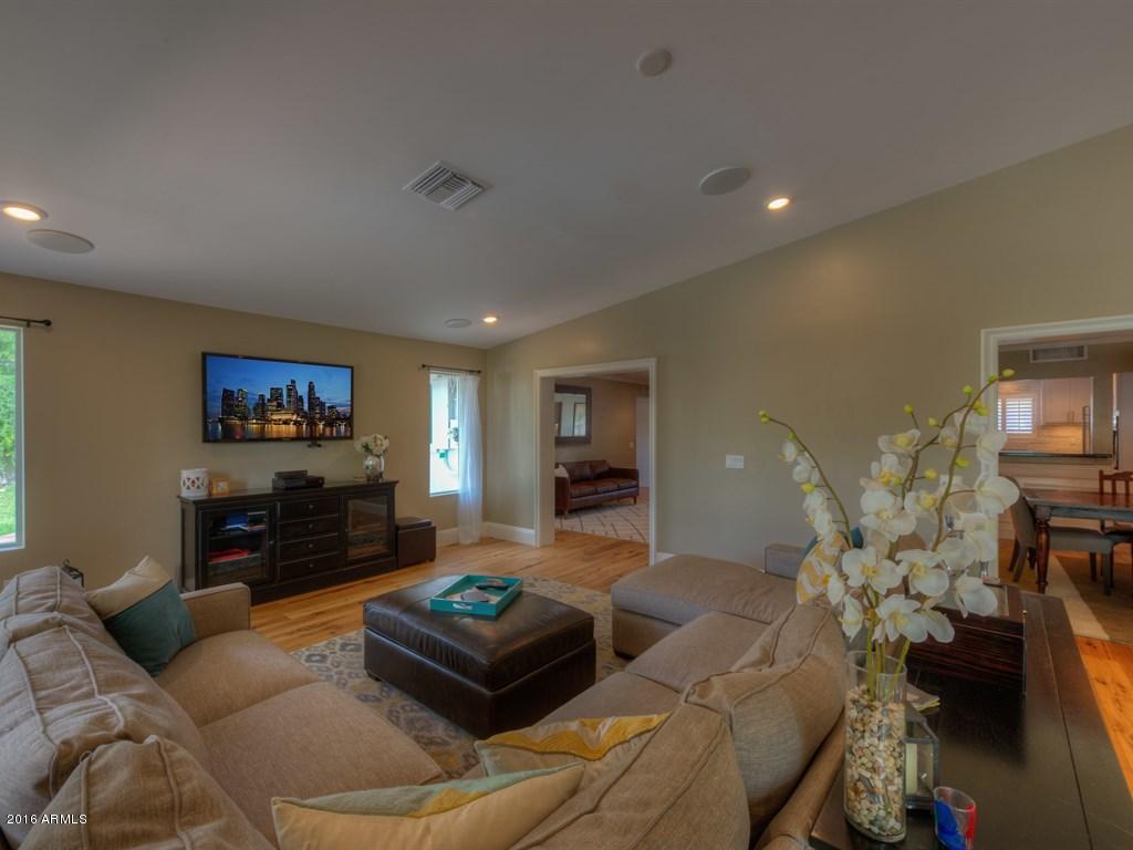 4746 N 34th Pl, Phoenix, AZ 85018 photo 9